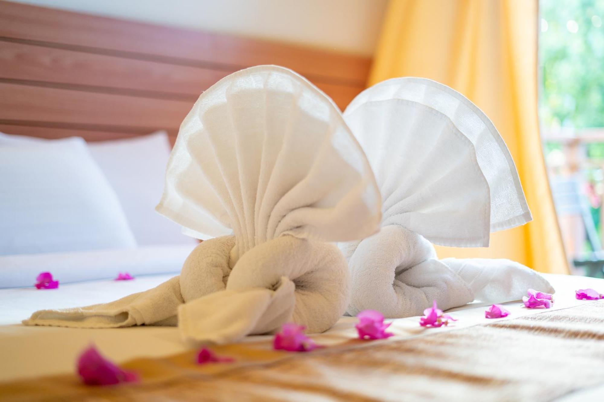 Nala Veli Beach & Spa Ukulhas エクステリア 写真
