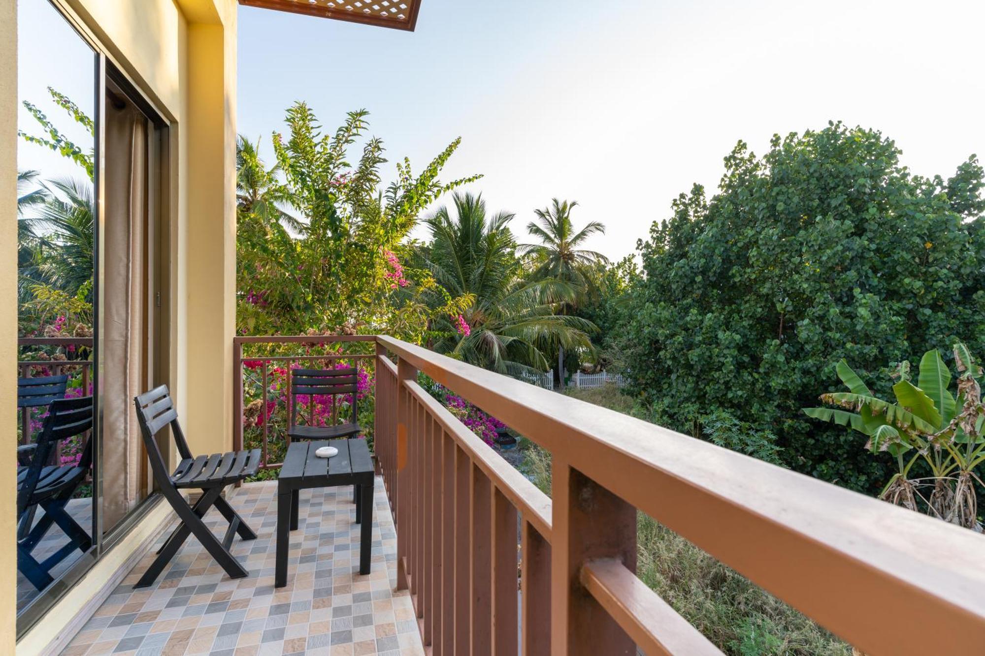 Nala Veli Beach & Spa Ukulhas エクステリア 写真